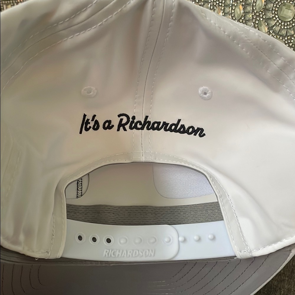 RICHARDSON hat with Black Logo - Picture 3 of 7